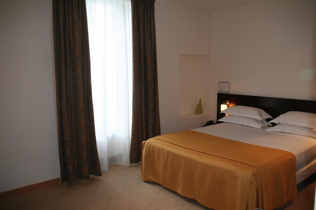 Hotel La Beauze Aubusson  Pokój zdjęcie